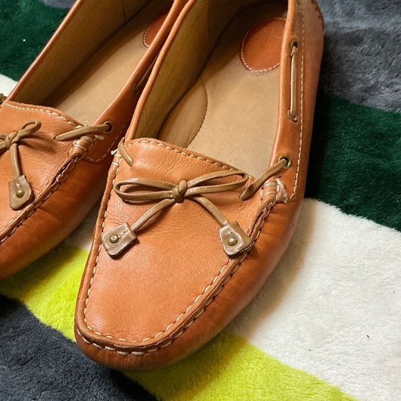 Clarks Women's Orange Moccasins Size 9.5 - Picture 13 of 14